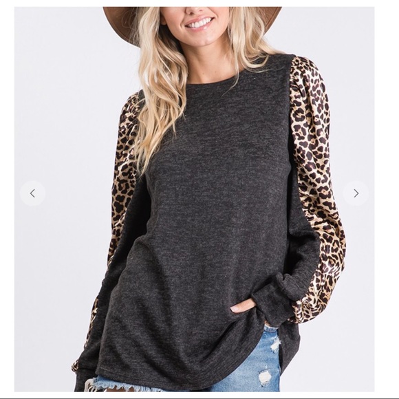 Fabulous Animal print sleeve color block top - Picture 3 of 5
